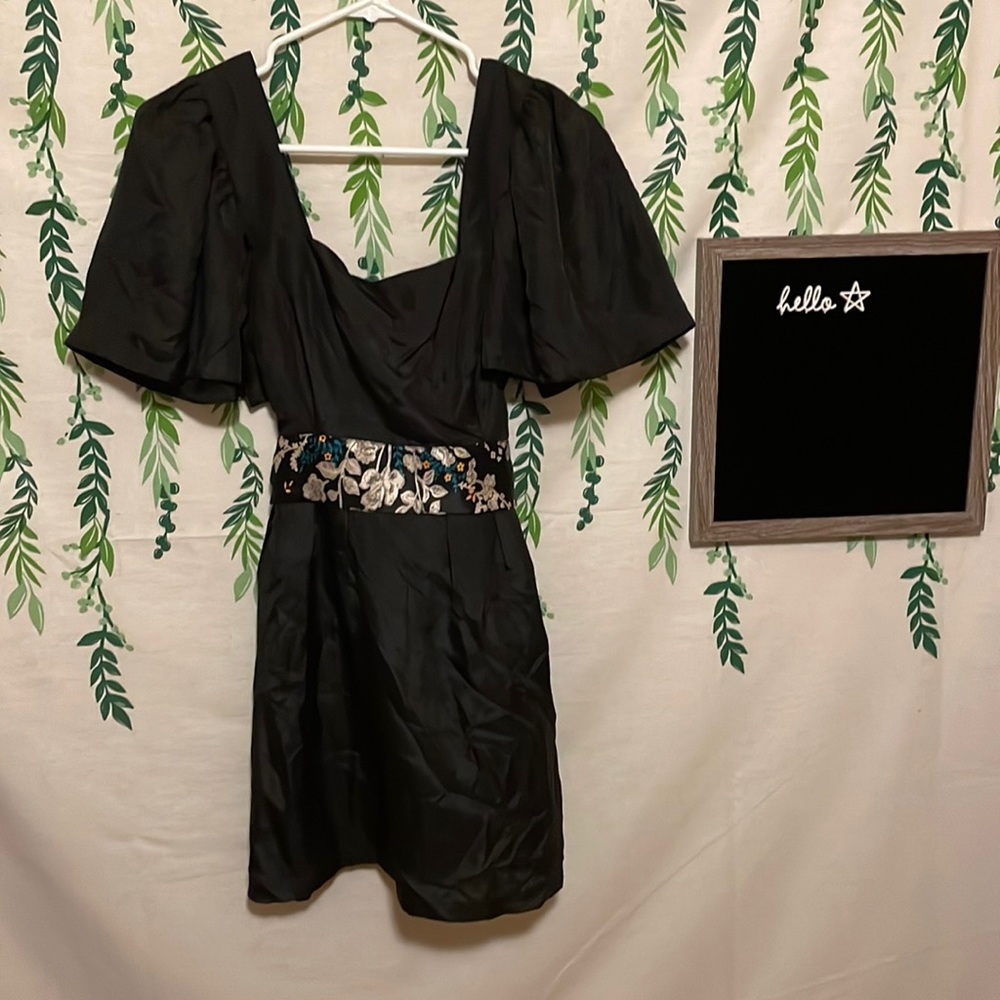 NWT Size Medium Miss Me 100% Silk Shirt D2